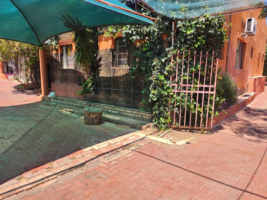 18 Bedroom Property for Sale in Bodorp North West